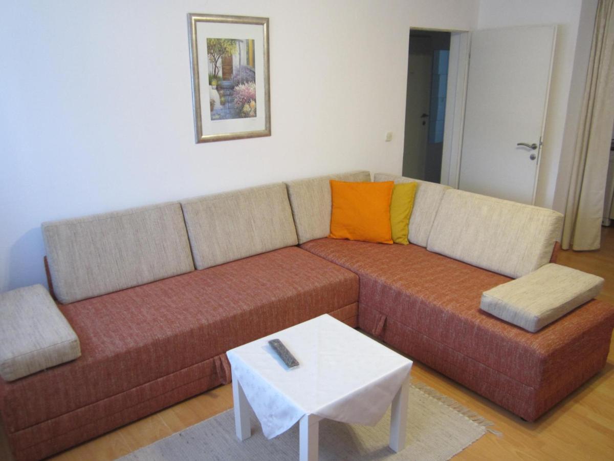 Apartman Tim Osijek Eksteriør billede