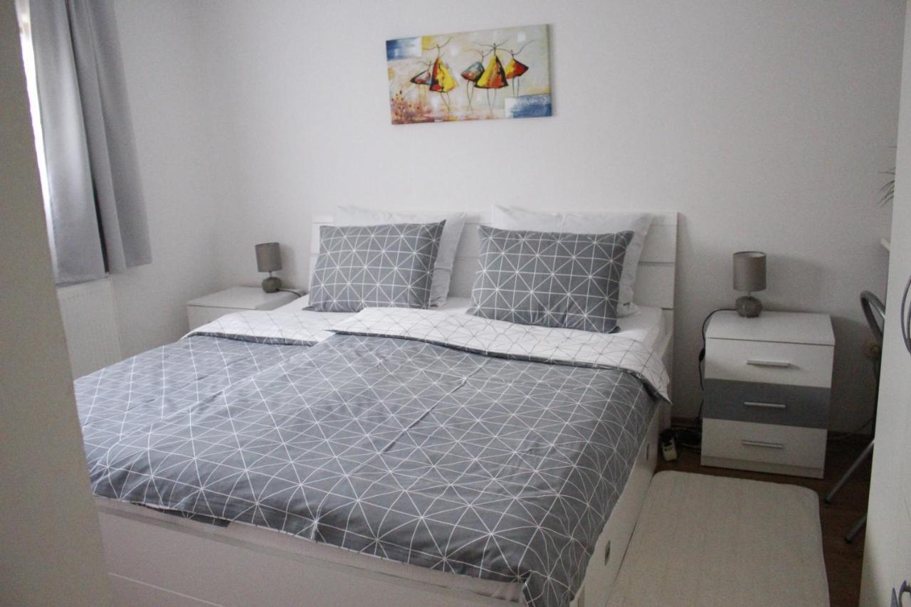 Apartman Tim Osijek Eksteriør billede